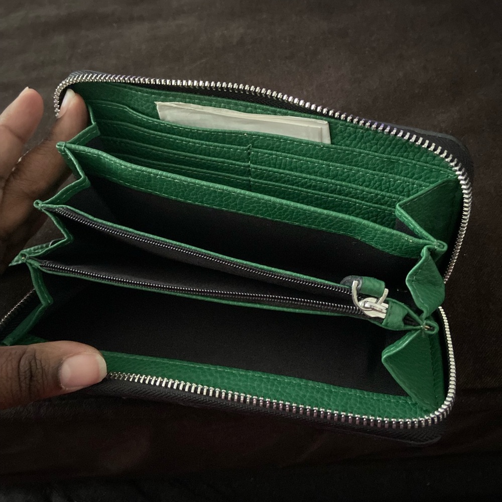 Armani exchange wristlet wallet - Picture 3 of 3